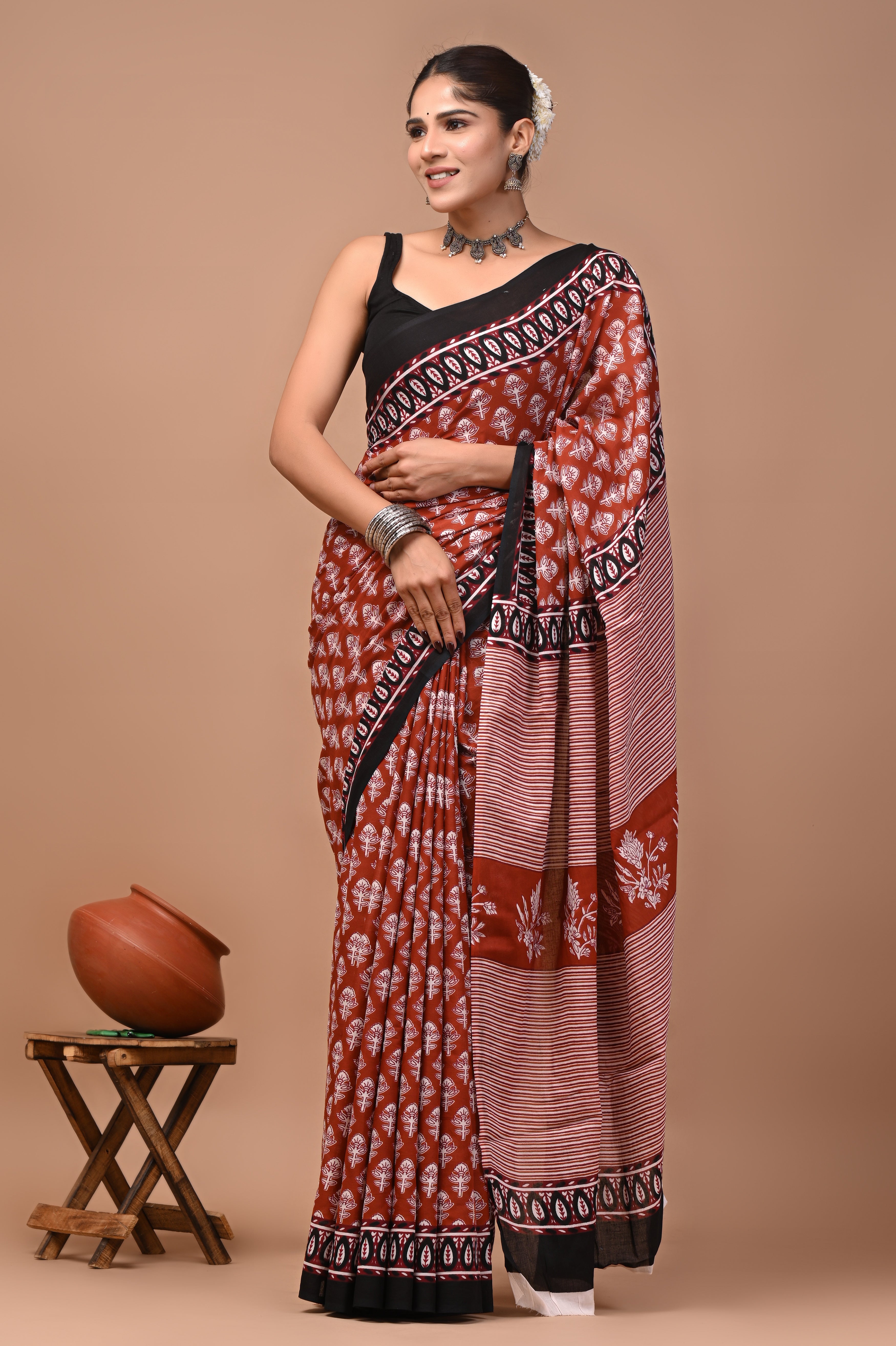 Mulmul Cotton – Deep reddish-brown