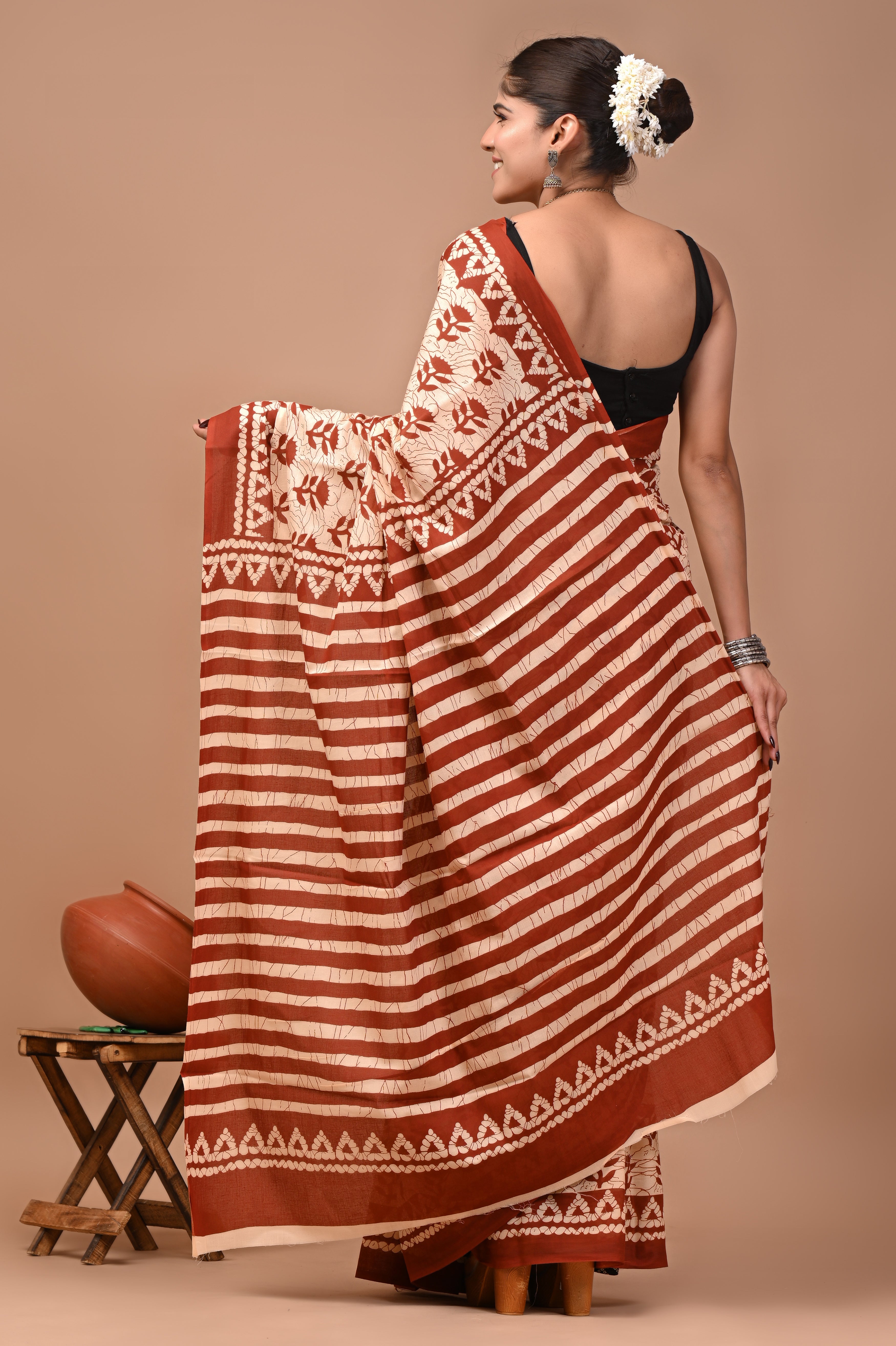 Mulmul Cotton – Warm terracotta red