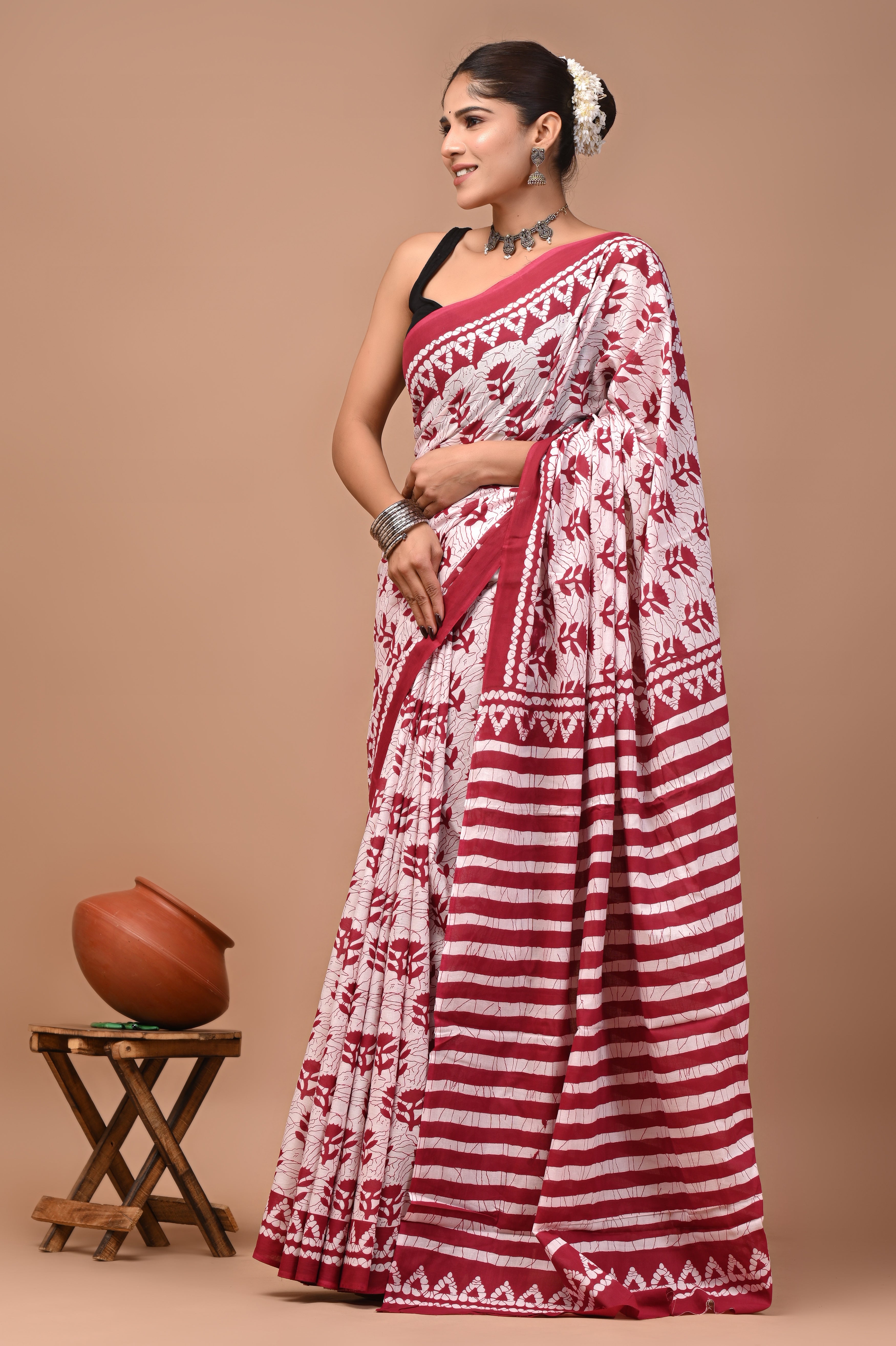 Mulmul Cotton – Deep crimson red