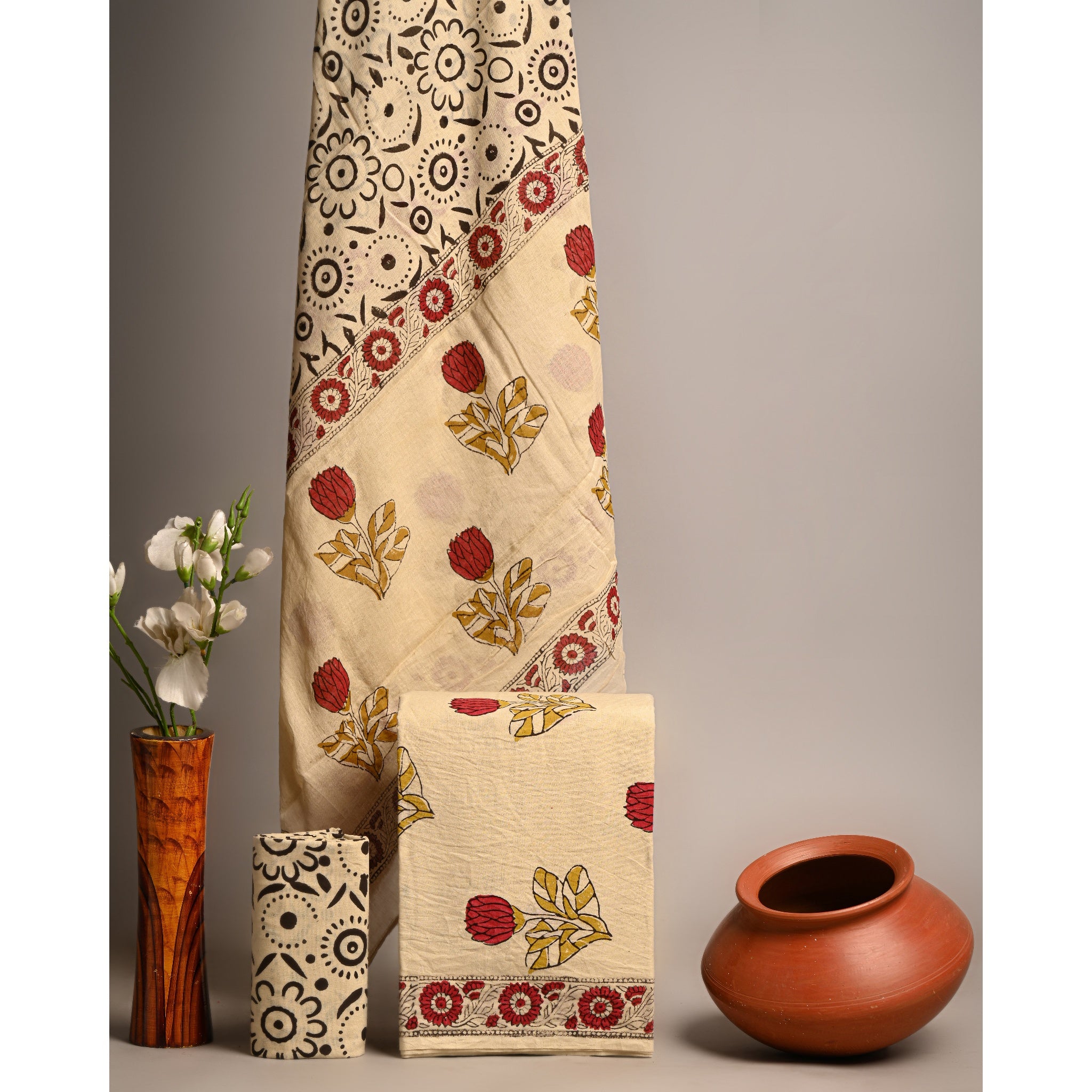 Unstitched Material- Soft beige-gold